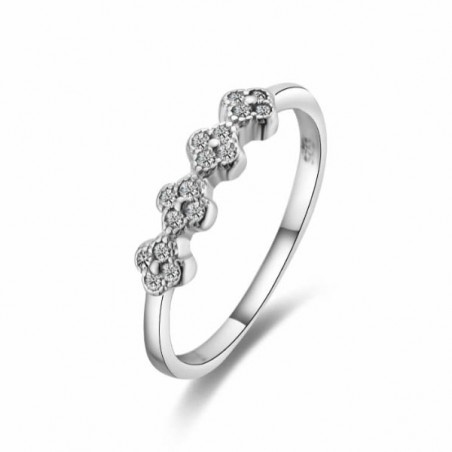 Anillo de plata con circonitas