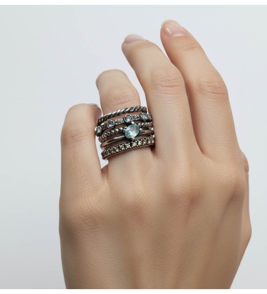 Anell ample per dona TopSilver de plata amb pedra calcedònia