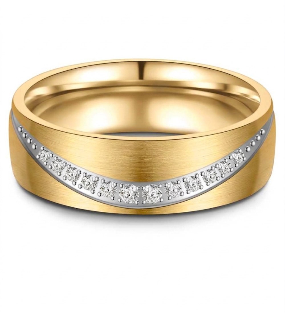 Anillo alianza de mujer en titanio con acabado IP dorado 14k y línea central con circonitas brillantes