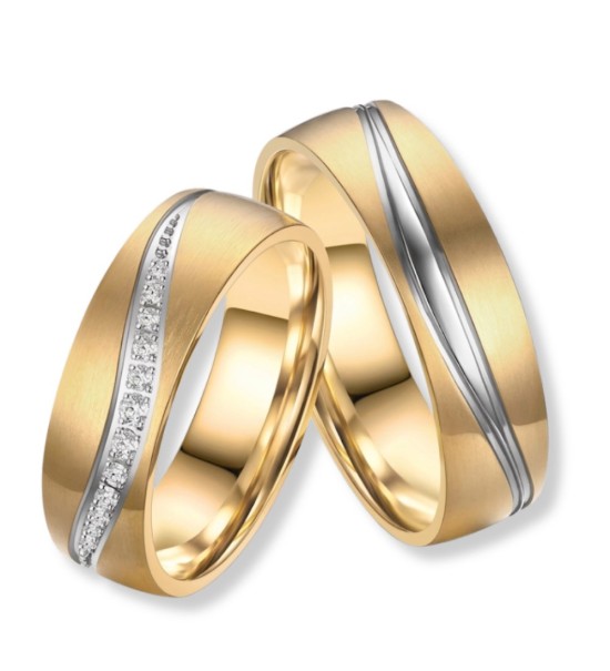 Anillo alianza de mujer en titanio con acabado IP dorado 14k y línea central con circonitas brillantes