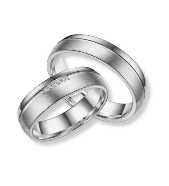 Anillo de alianza para mujer de titanio con acabado mate y brillante y detalle de circonitas incrustadas