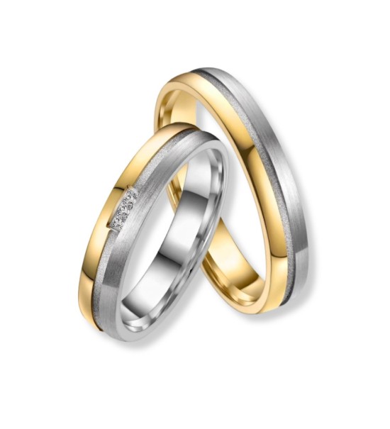 Anillo alianza de titanio bicolor con acabado IP oro 14k y zirconitas incrustadas para mujer