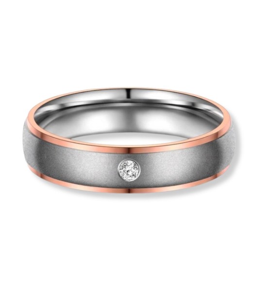 Anillo alianza mujer titanio bicolor IP rosa y circonita