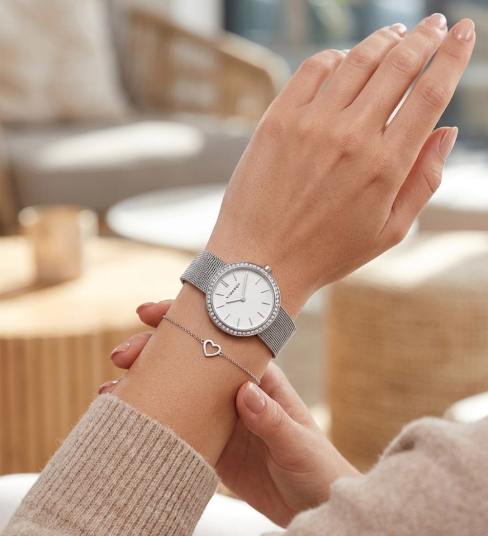 Reloj Viceroy mujer con zirconitas, esfera clara y cadena milanesa de acero inoxidable
