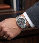 Reloj Mark Maddox para hombre con cronógrafo, esfera negra y correa de acero elegante