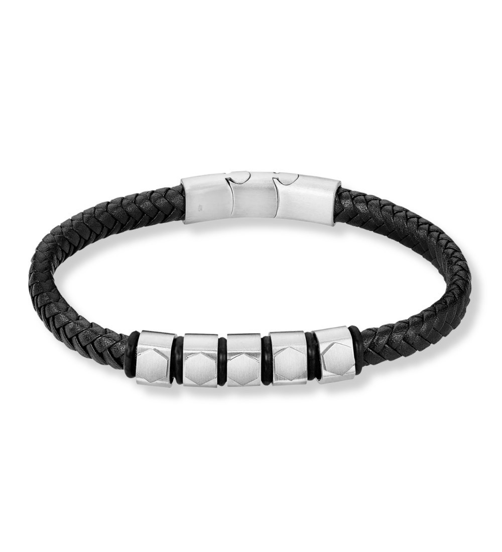Brazalete Lotus Style para hombre con piel negra trenzada y detalles de acero inoxidable. Diseño masculino moderno y elegante.